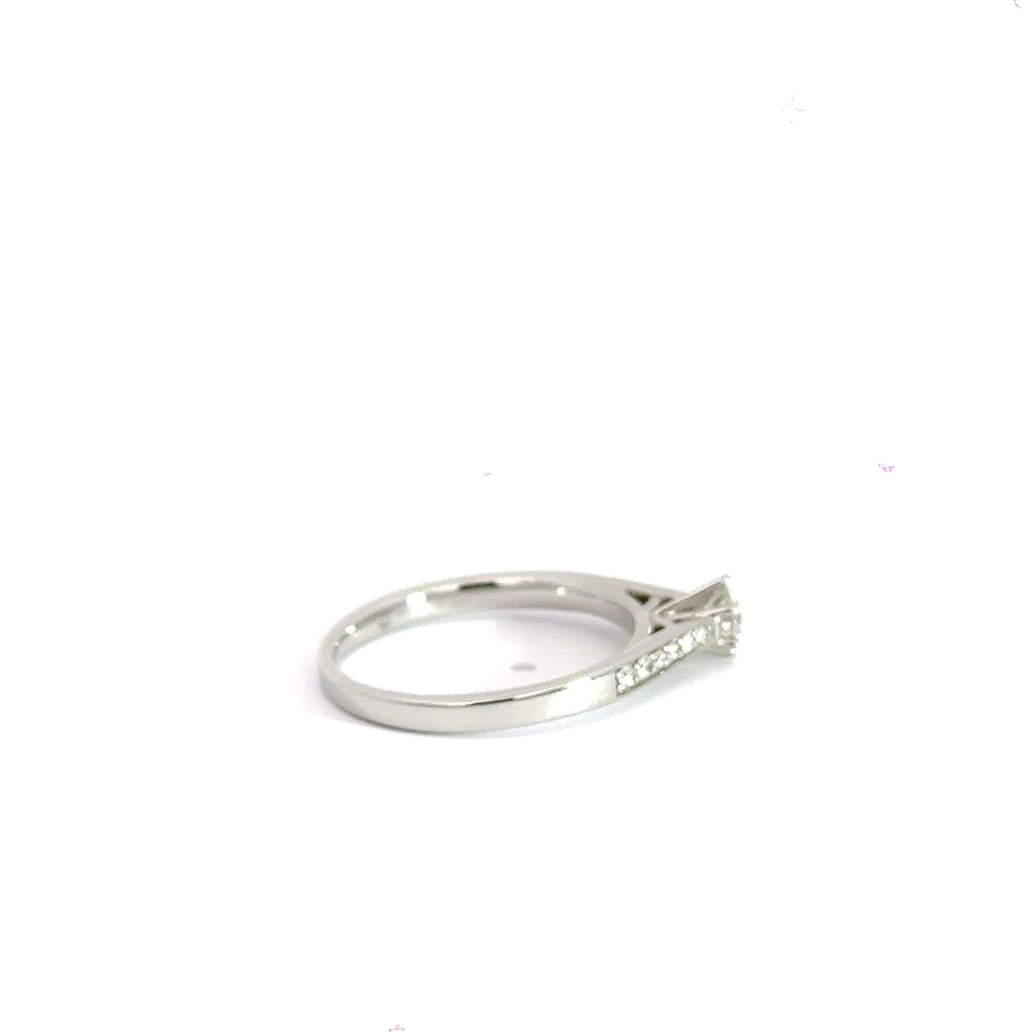 18CT White Gold Diamond Ring Aces Jewellers