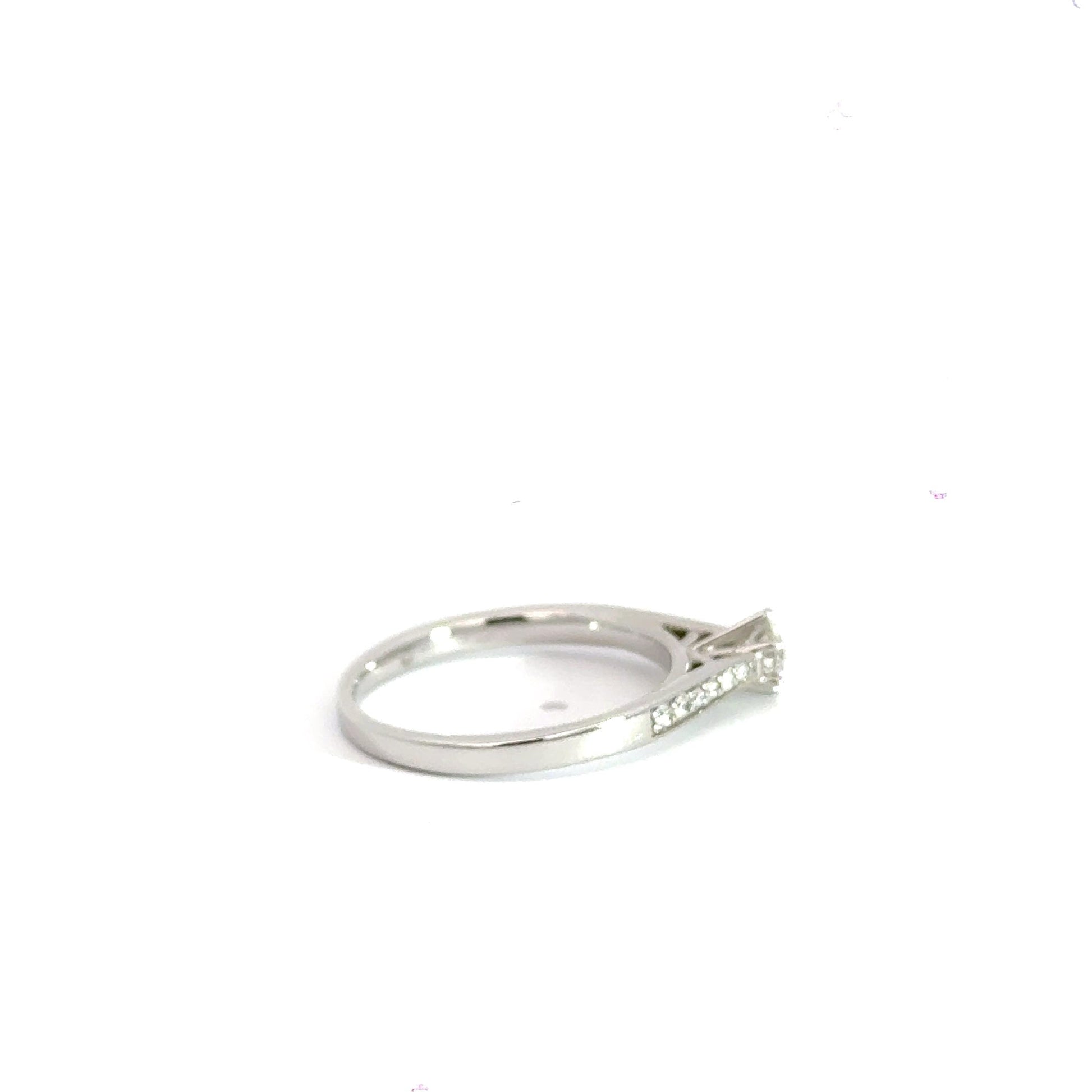18CT White Gold Diamond Ring Aces Jewellers