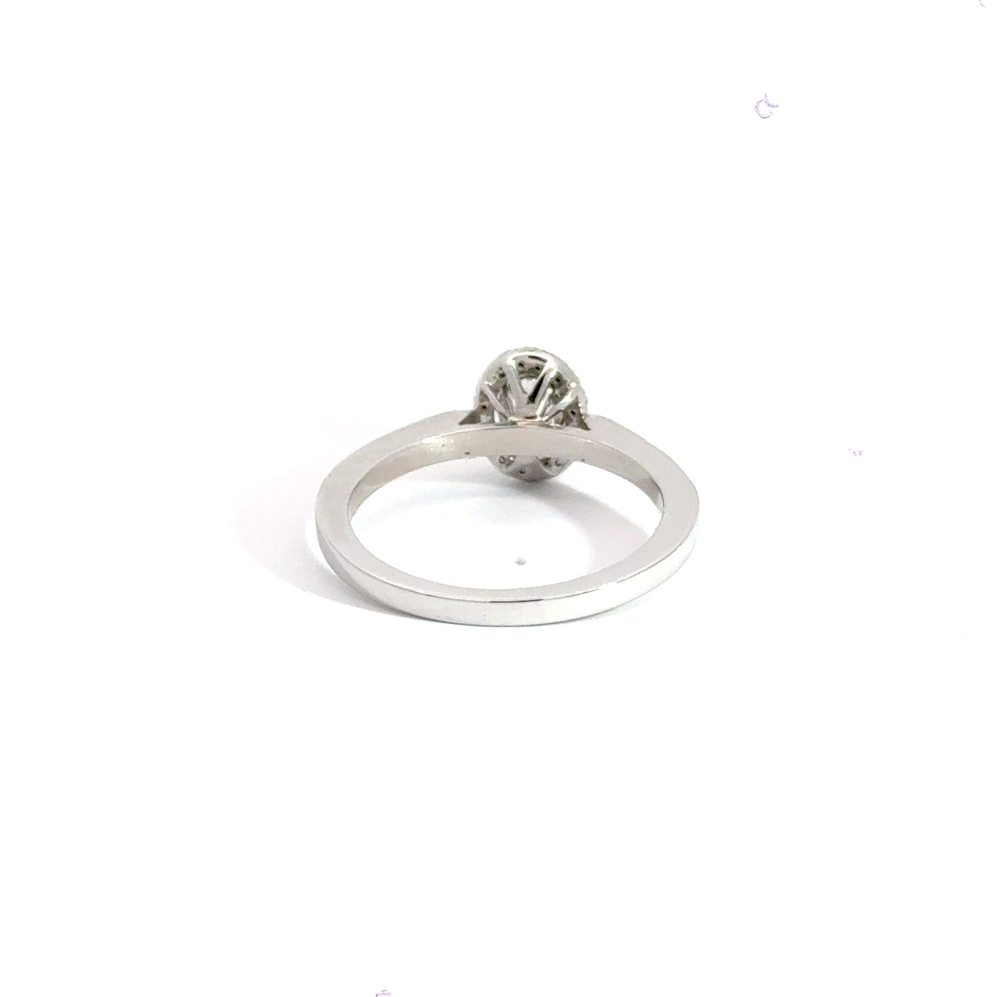 18CT White Gold Halo Diamond Ring Aces Jewellers