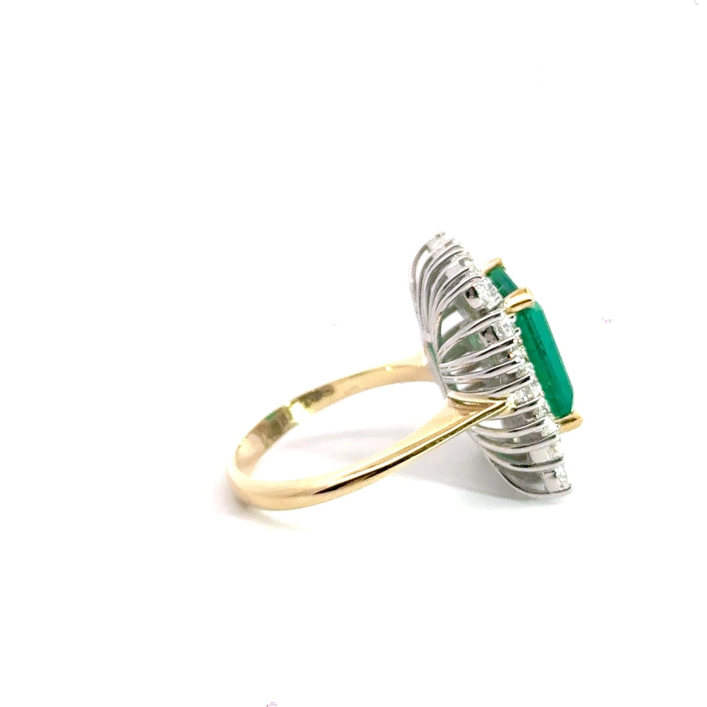 18CT Yellow Gold 5.86CT Emerald 4.25CT Diamond Cluster Ring Aces Jewellers