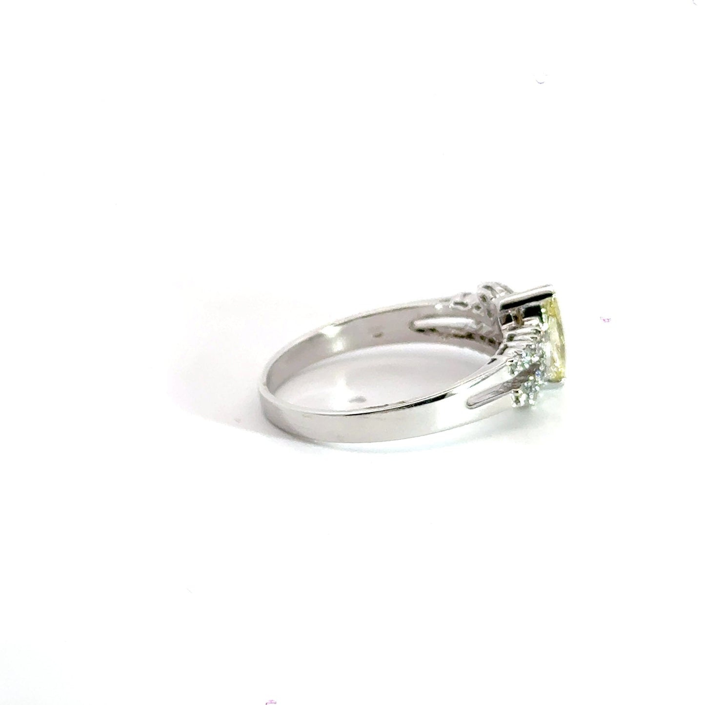 18CT White Gold Ring Yellow Diamond Aces Jewellers