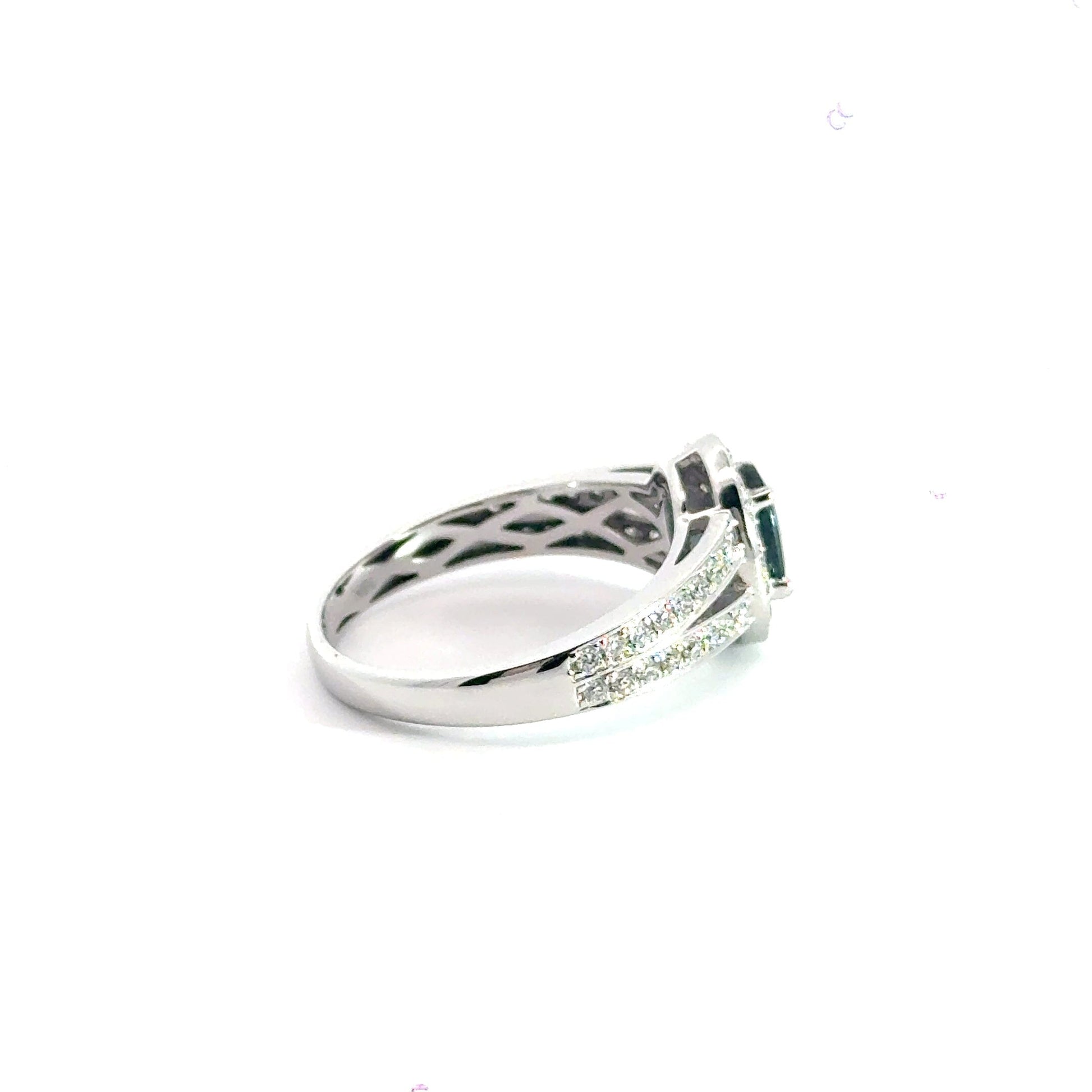 18CT White Gold Sapphire Diamond Ring Aces Jewellers