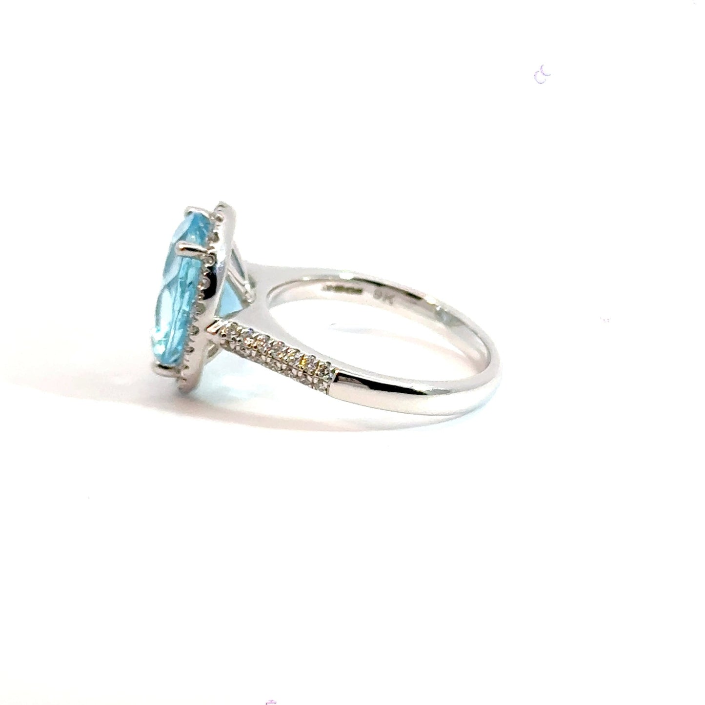 9CT White Gold Diamond & Topaz Ring Aces Jewellers