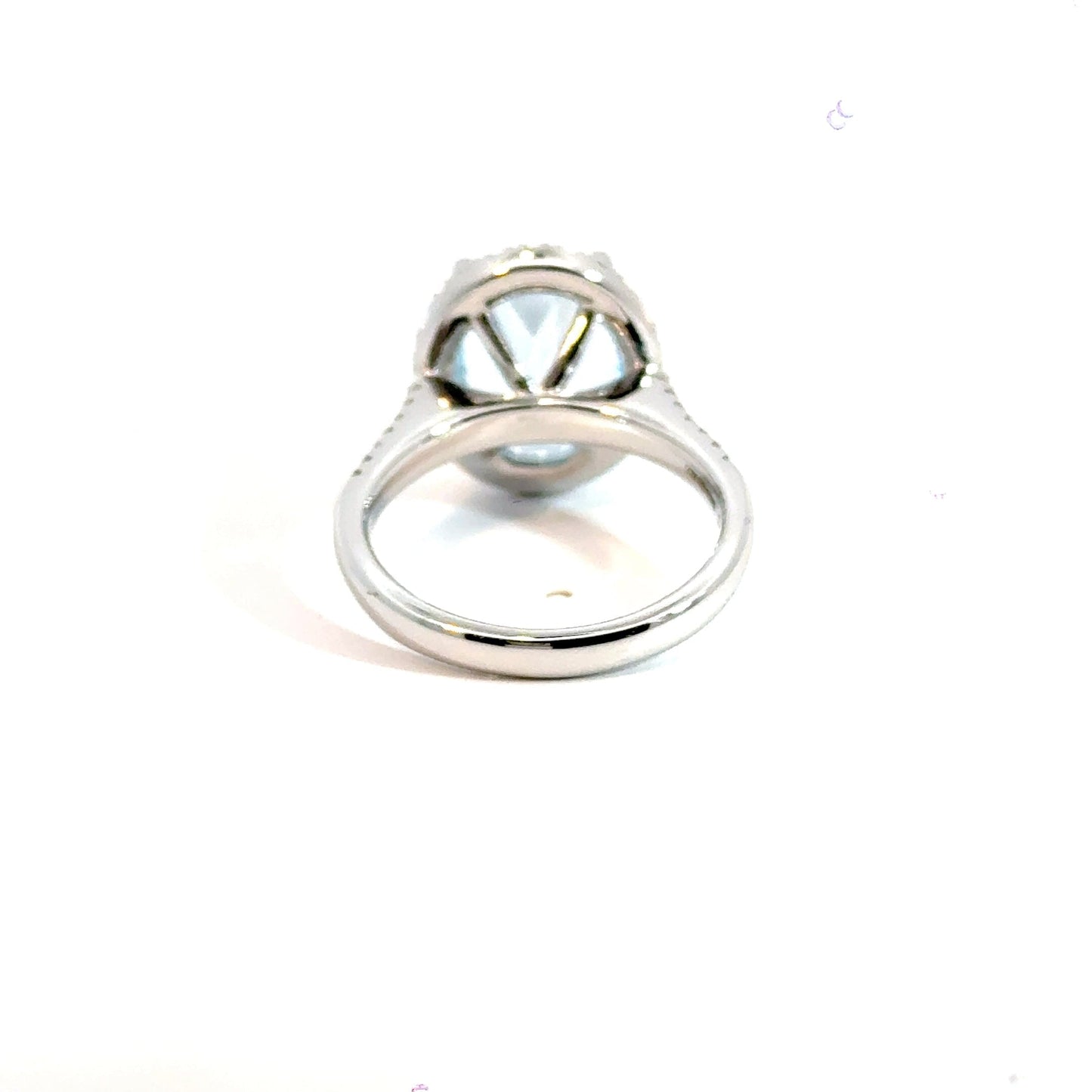 9CT White Gold Diamond & Topaz Ring Aces Jewellers