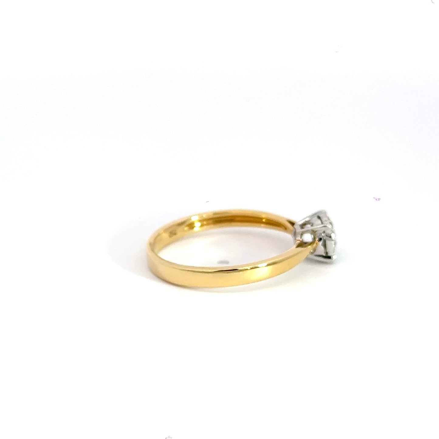18CT Gold Diamond Ring Aces Jewellers
