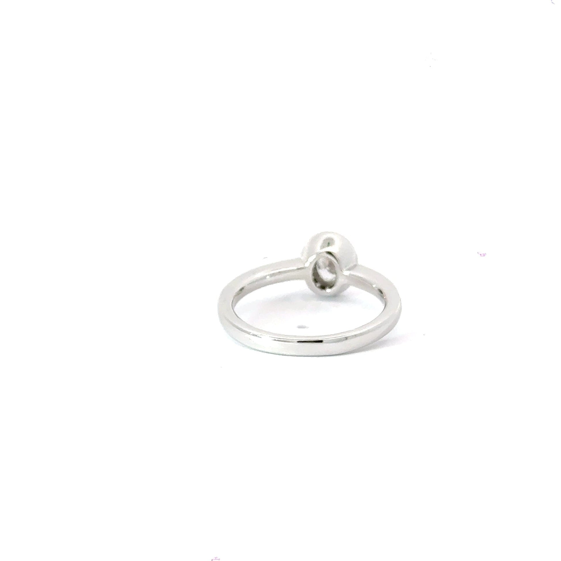 18CT White Gold Oval Diamond Ring Aces Jewellers