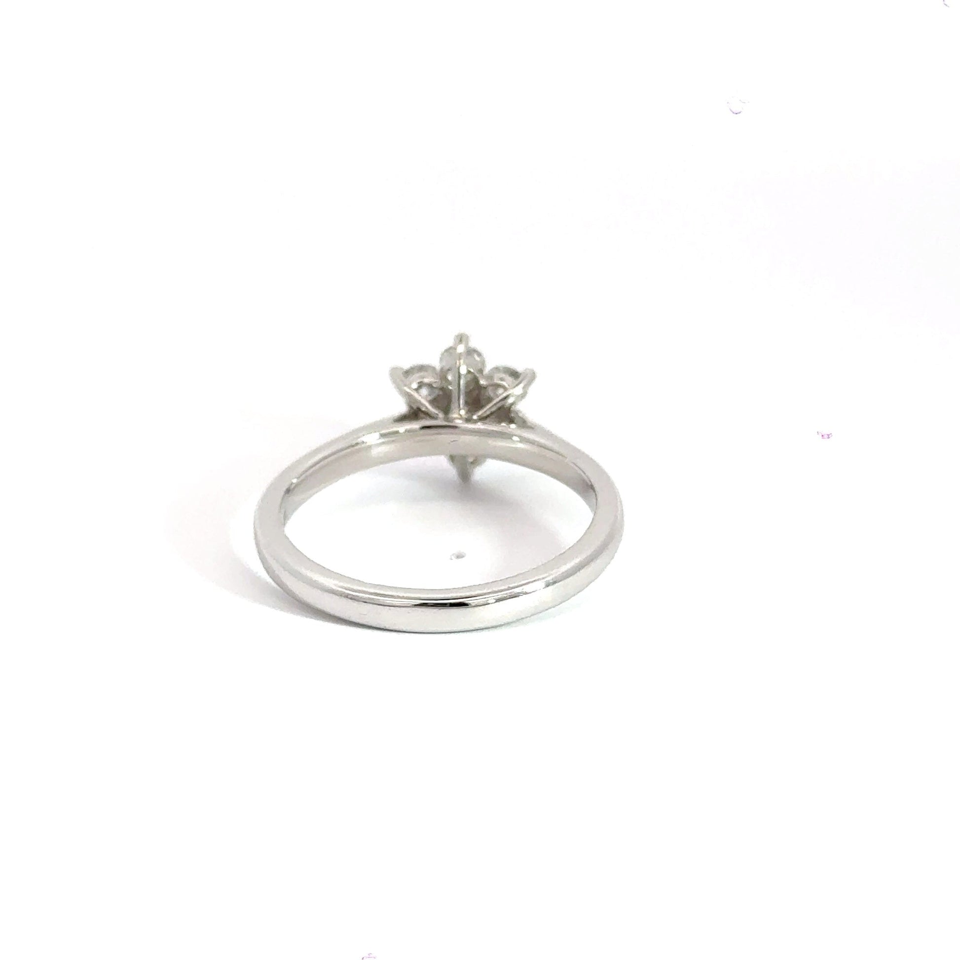 18CT White Gold Diamond Daisy Ring Aces Jewellers