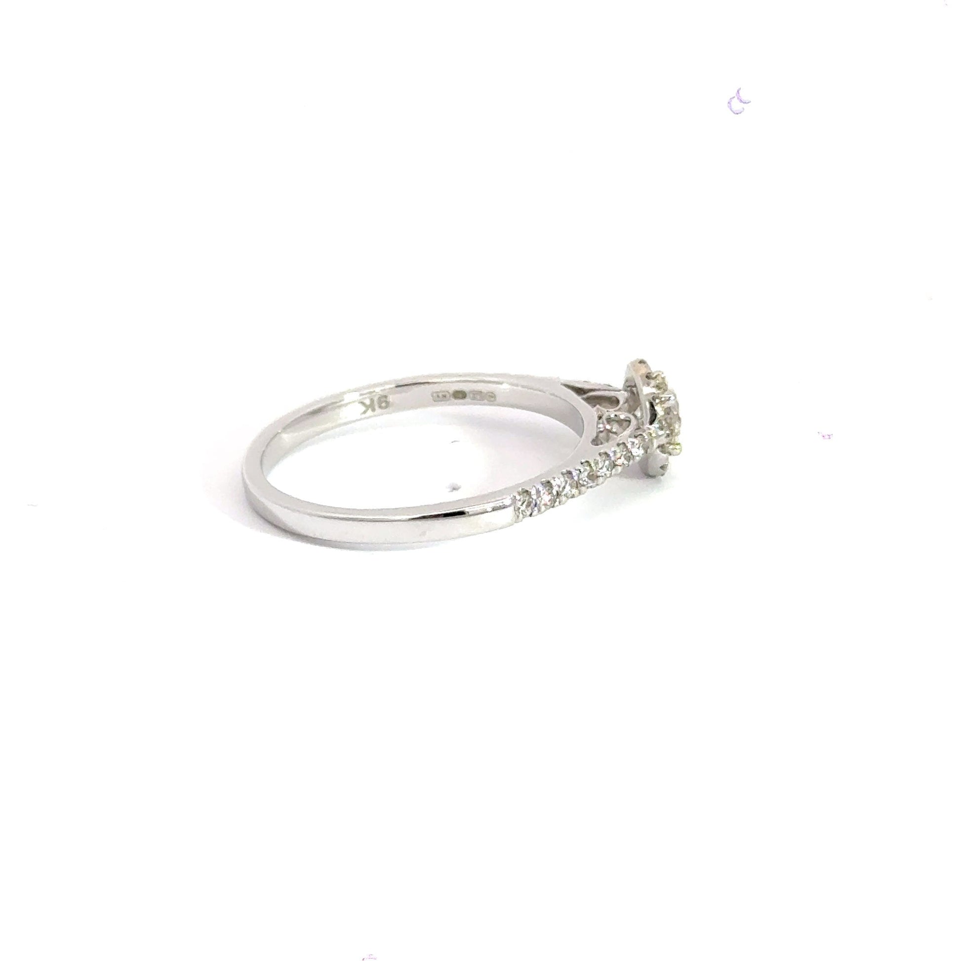 18CT White Gold Diamond Ring Aces Jewellers