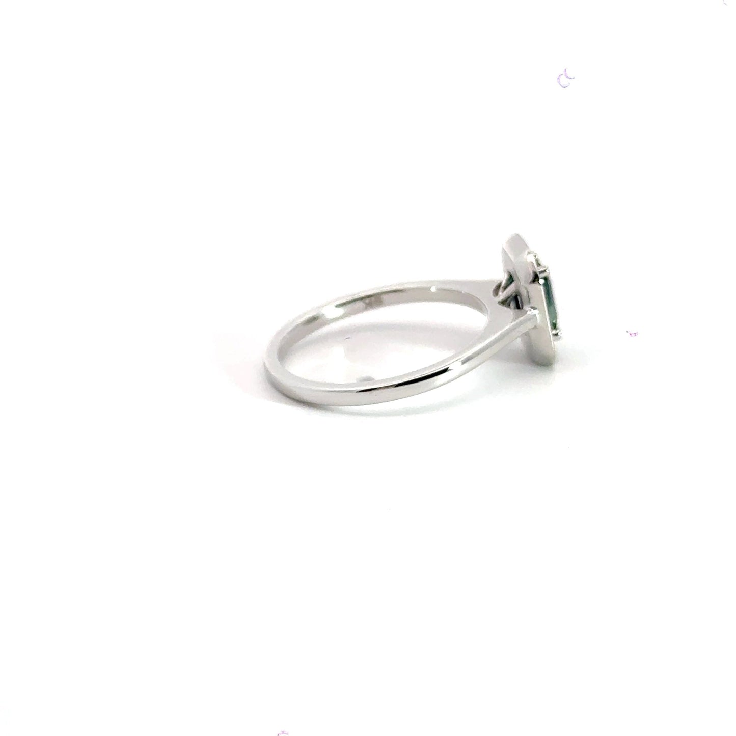 9CT White Gold Sapphire Diamond Ring Aces Jewellers