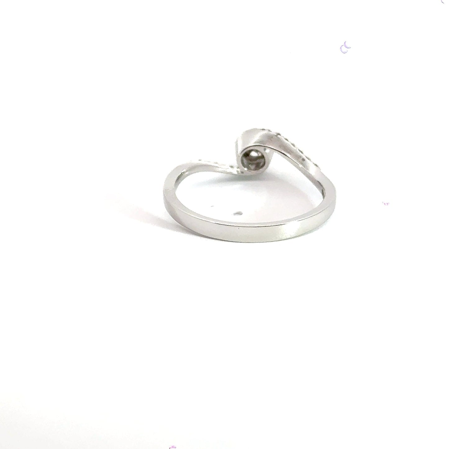 18CT White Gold Twist Halo Diamond Ring Aces Jewellers