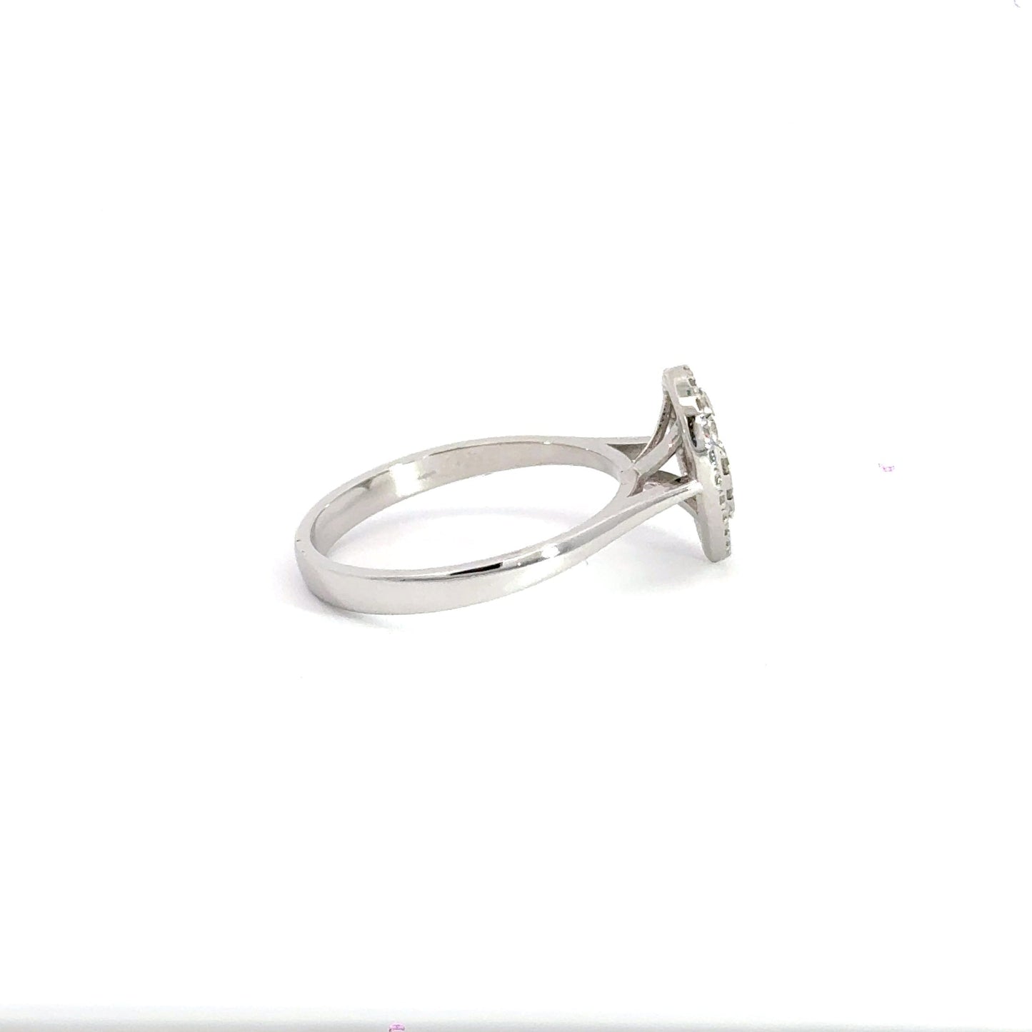 18CT White Gold Diamond Teardrop Ring Aces Jewellers