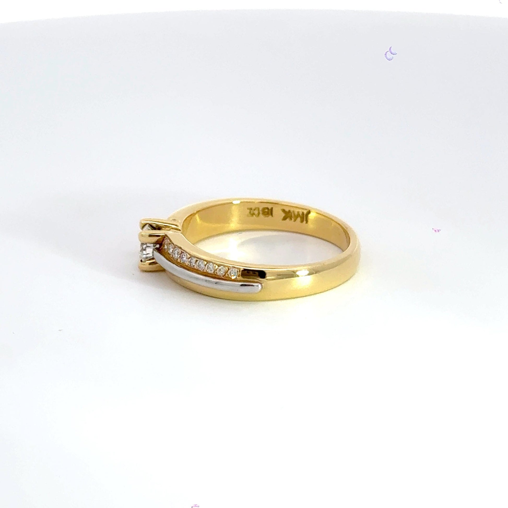 18CT Gold Solitaire Diamond Shoulder Ring Aces Jewellers 