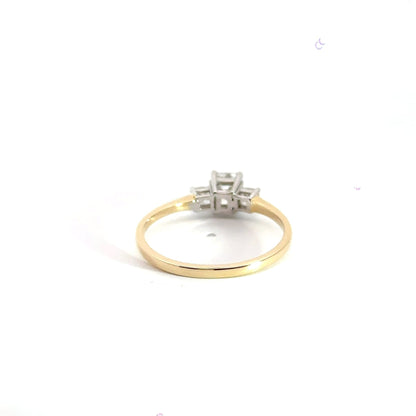 18CT Gold Trilogy Diamond Ring Aces Jewellers 