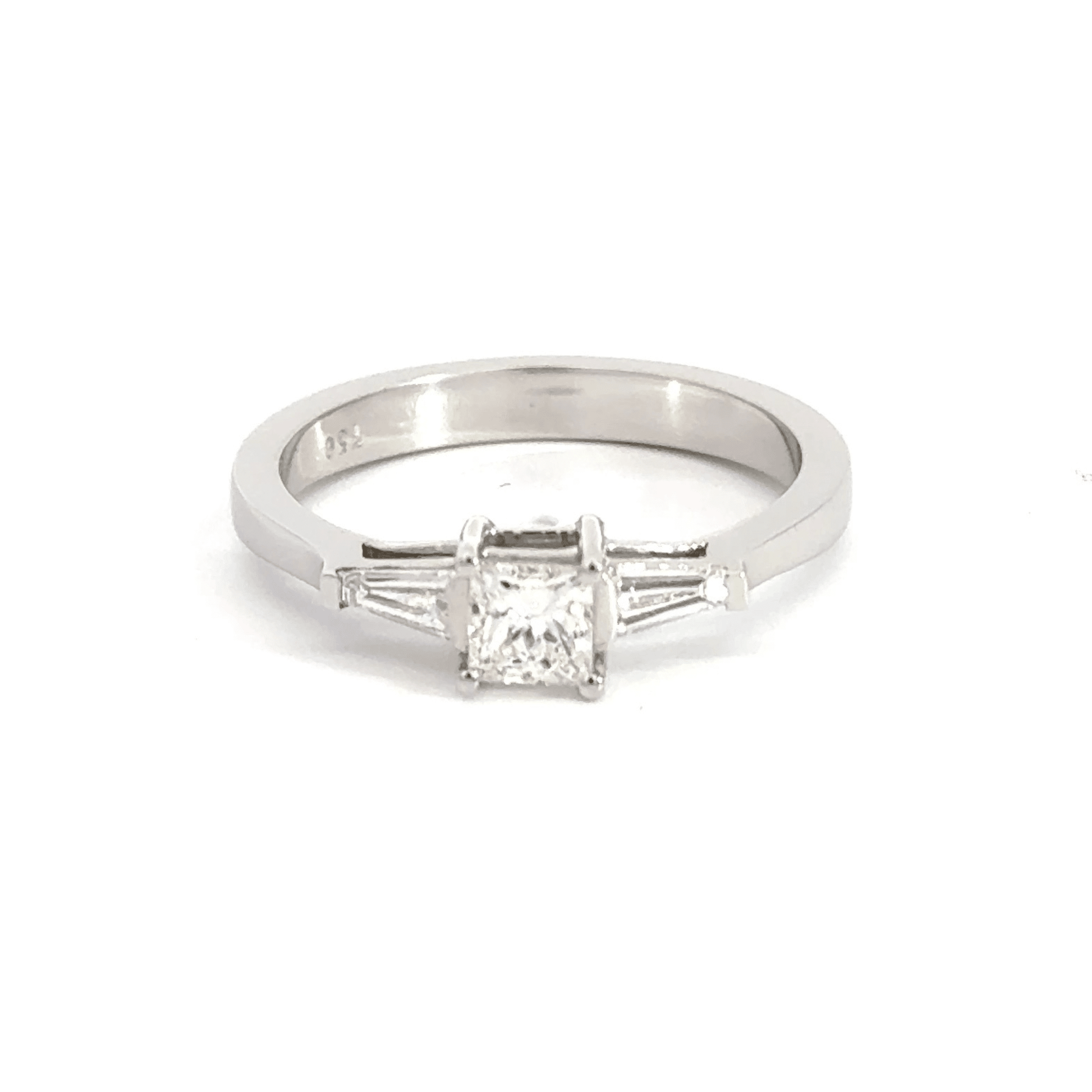 18CT White Gold Trilogy Diamond Ring Aces Jewellers 