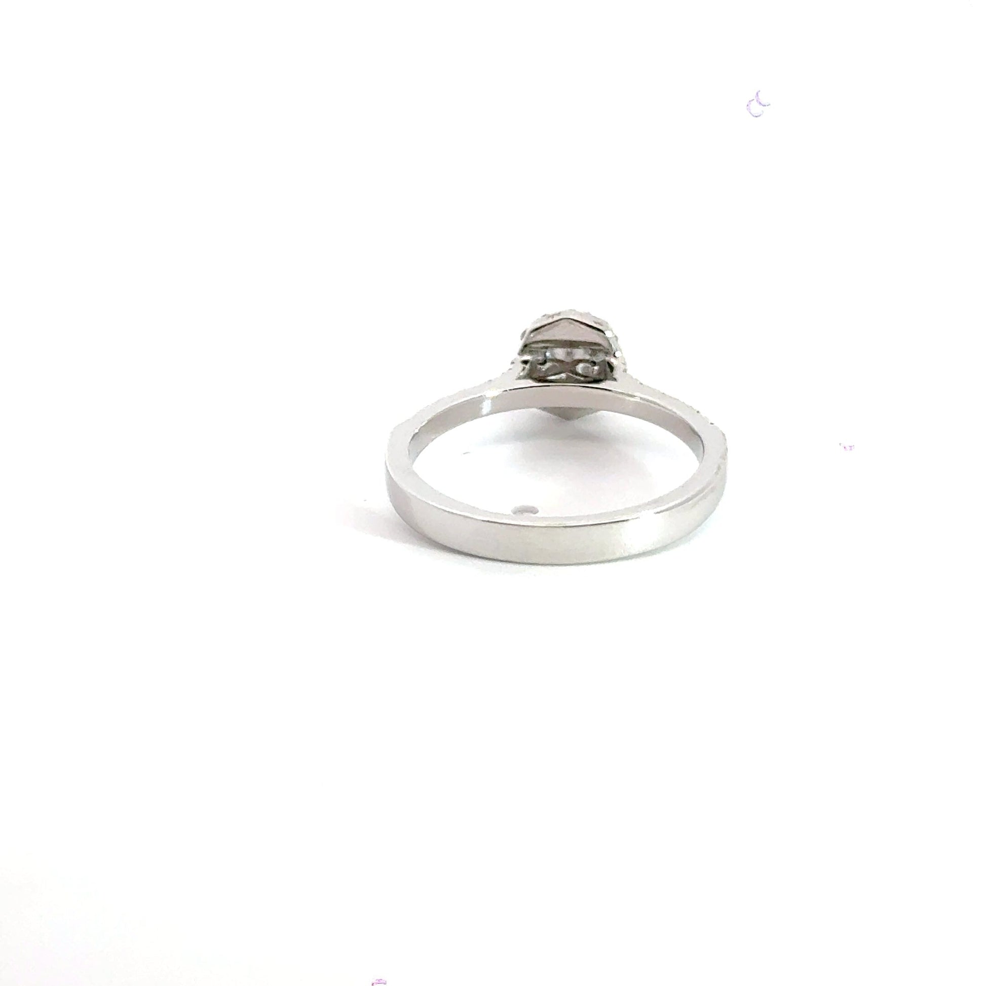 18CT White Gold Halo Diamond Ring Aces Jewellers 