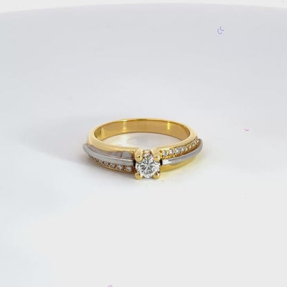 18CT Yellow Gold Solitaire Diamond Shoulder Ring