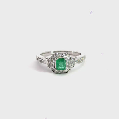 18CT White Gold Emerald Centre Stone Diamond Ring