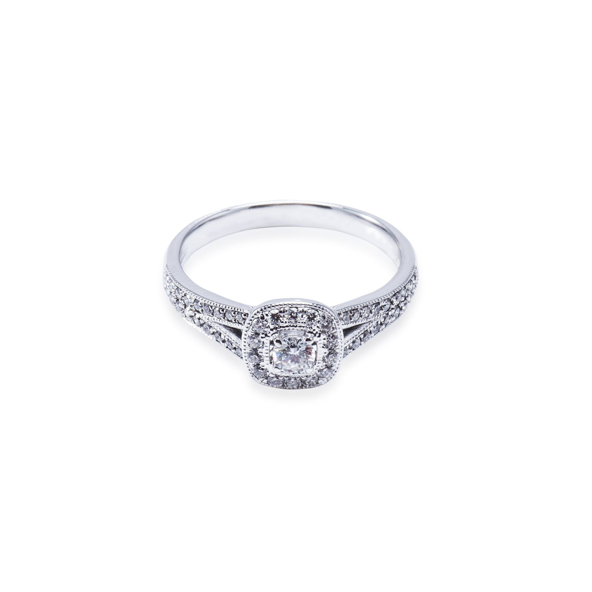 18CT WHITE GOLD HALO DIAMOND ENGAGEMENT RING Aces Jewellers 